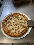 Best Italian Sausage Pizza in Daytona Beach, FL